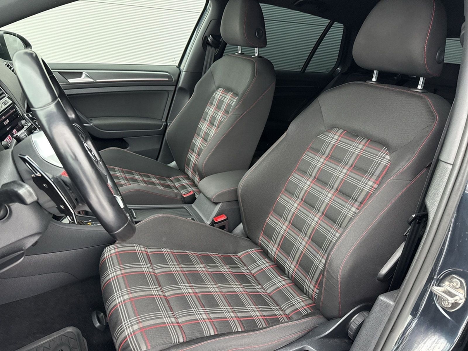 Volkswagen Golf VII GTI Performance 245PS LED ACC VIRTUAL 1 foto 11
