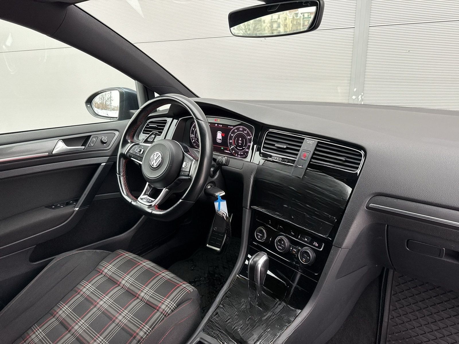Volkswagen Golf VII GTI Performance 245PS LED ACC VIRTUAL 1 foto 16