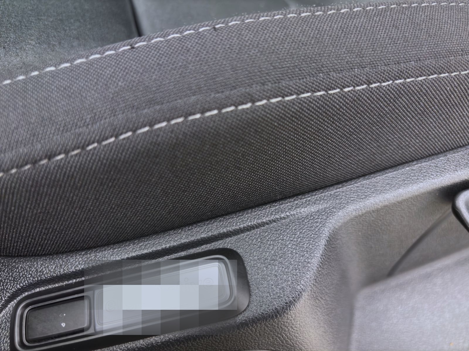 Volkswagen Tiguan 2.0 TDI DSG 4M LIFE AHK NAVI KAMERA ACC foto 18