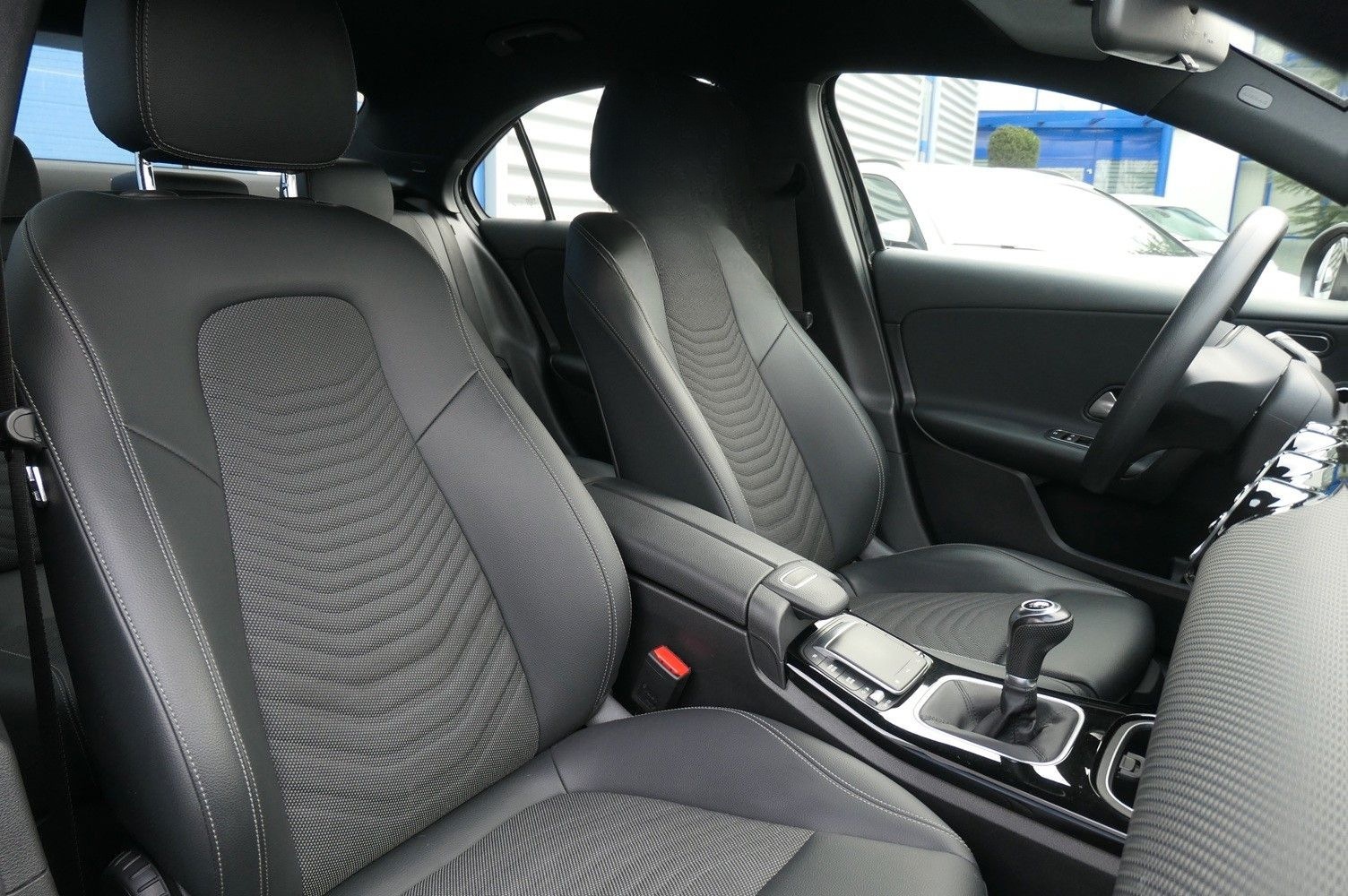 Mercedes-Benz A 200 d Limousine Style Top Zustand! foto 2