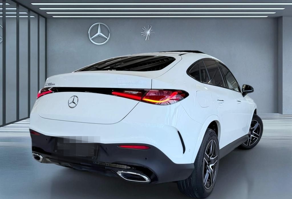 Mercedes-Benz GLC 300 de 4M Coupé AMG,Night,Pano,DISTR,KEYLESS foto 4