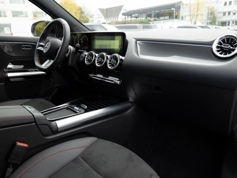 Mercedes-Benz GLA 200 AMG-Sport/MLB/360/Pano/Night/AHK/Keyl/19 foto 3