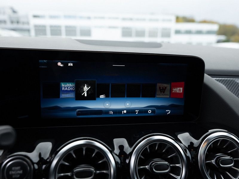 Mercedes-Benz GLA 200 AMG-Sport/MLB/360/Pano/Night/AHK/Keyl/19 foto 12