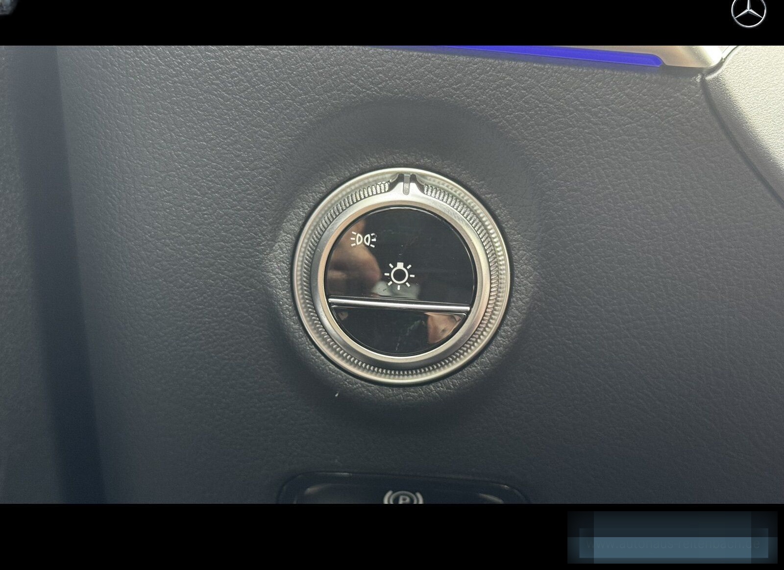 Mercedes-Benz C300e T AVANTGARDE+KAMERA TOTW+MEMO+EASYP+AMBIEN foto 23