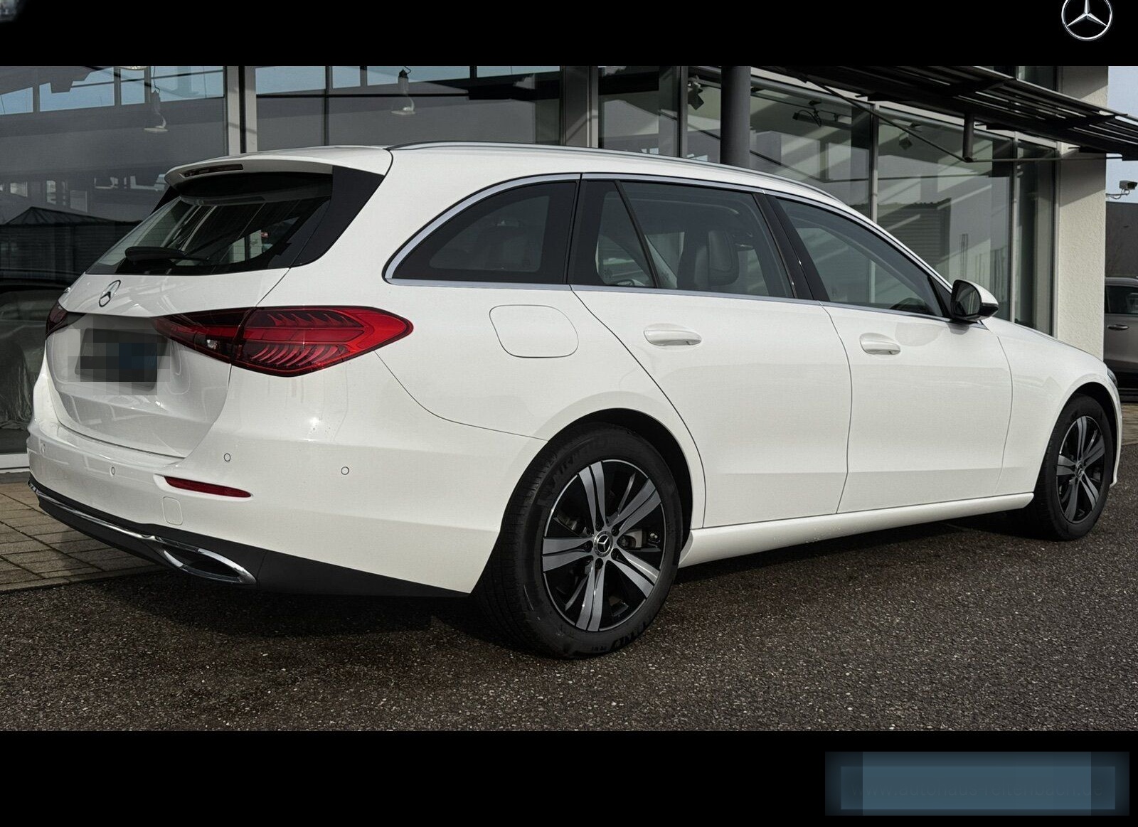 Mercedes-Benz C300e T AVANTGARDE+KAMERA TOTW+MEMO+EASYP+AMBIEN foto 4