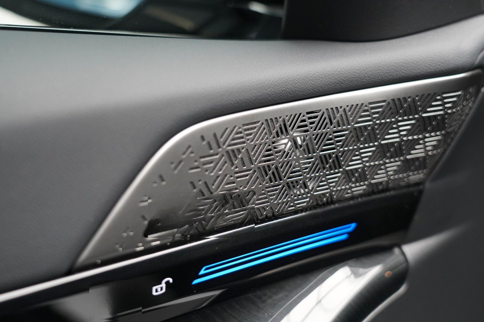 BMW 520d xDrive M Sport ICONIC PANO HUD 360 B&W foto 11