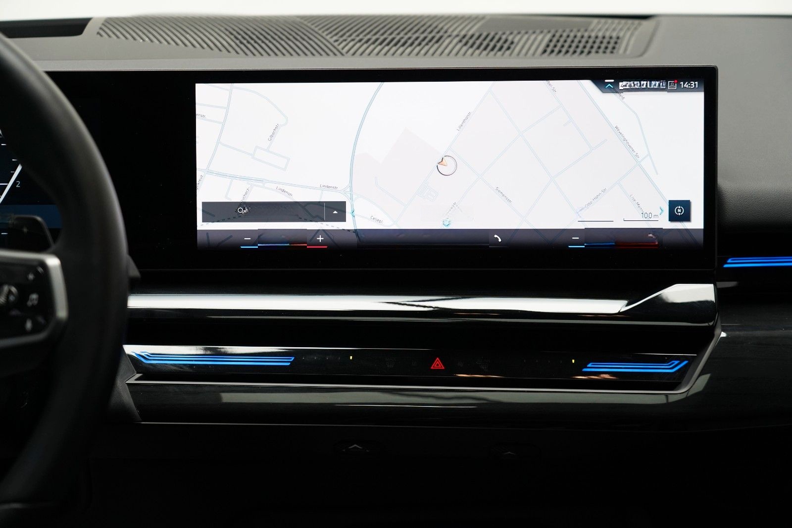 BMW 520d xDrive M Sport ICONIC PANO HUD 360 B&W foto 21