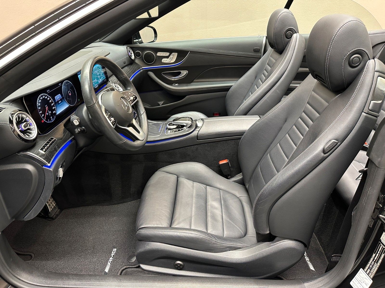Mercedes-Benz E450 Cabrio 4M AMG LINE **1. HAND*MEMORY*360°** foto 12
