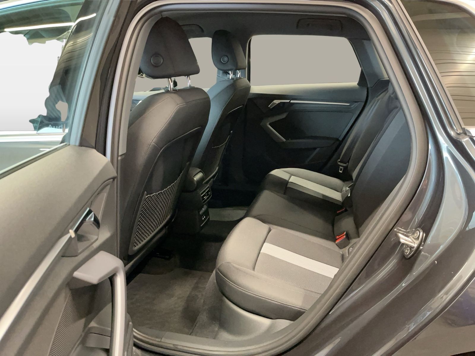 Audi A3 Sportback 30 TDI ACC Kam. KlimaA LED LM Navi foto 11