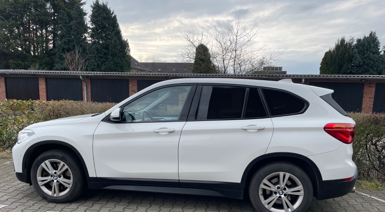 BMW X1 xDrive20i Modell Advantage -HiFi, Rückfahrkam foto 3