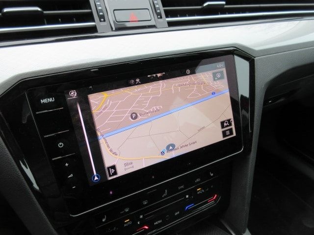 Volkswagen Passat Variant Business 2.0 TDI DSG NAVI AHK KAM foto 10