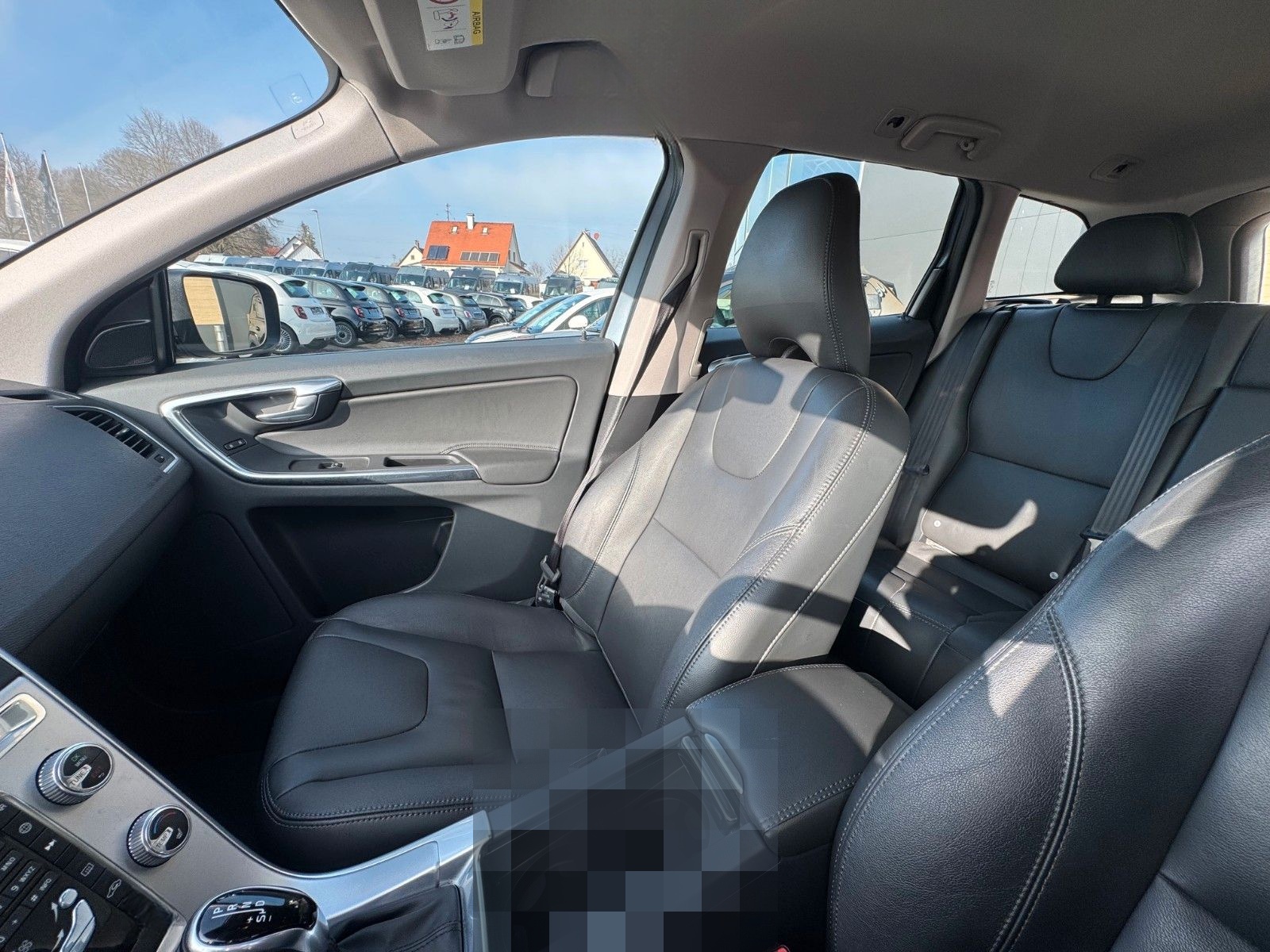 Volvo XC60 Summum AWD 306PS NAVI LEDER SITZHZG AUTOM. foto 16