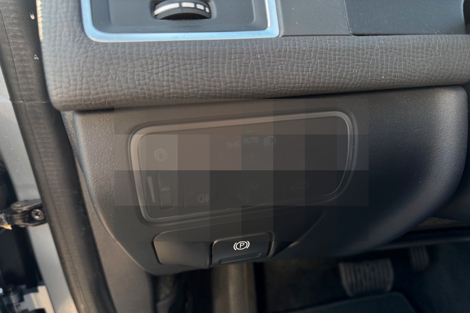 Volvo XC60 Summum AWD 306PS NAVI LEDER SITZHZG AUTOM. foto 17