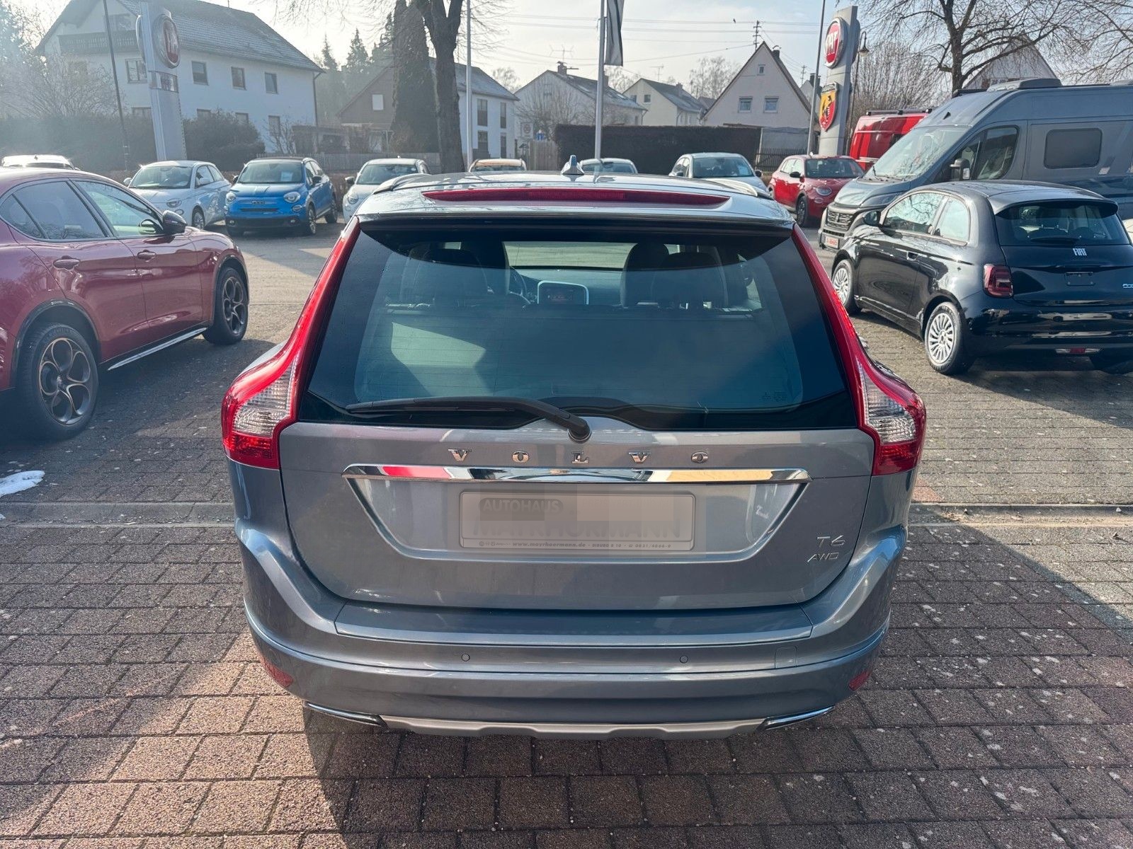 Volvo XC60 Summum AWD 306PS NAVI LEDER SITZHZG AUTOM. foto 6
