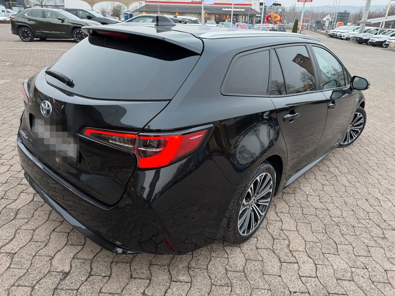Toyota Corolla TS 1.8 Hybrid Team D **NAVI** foto 2