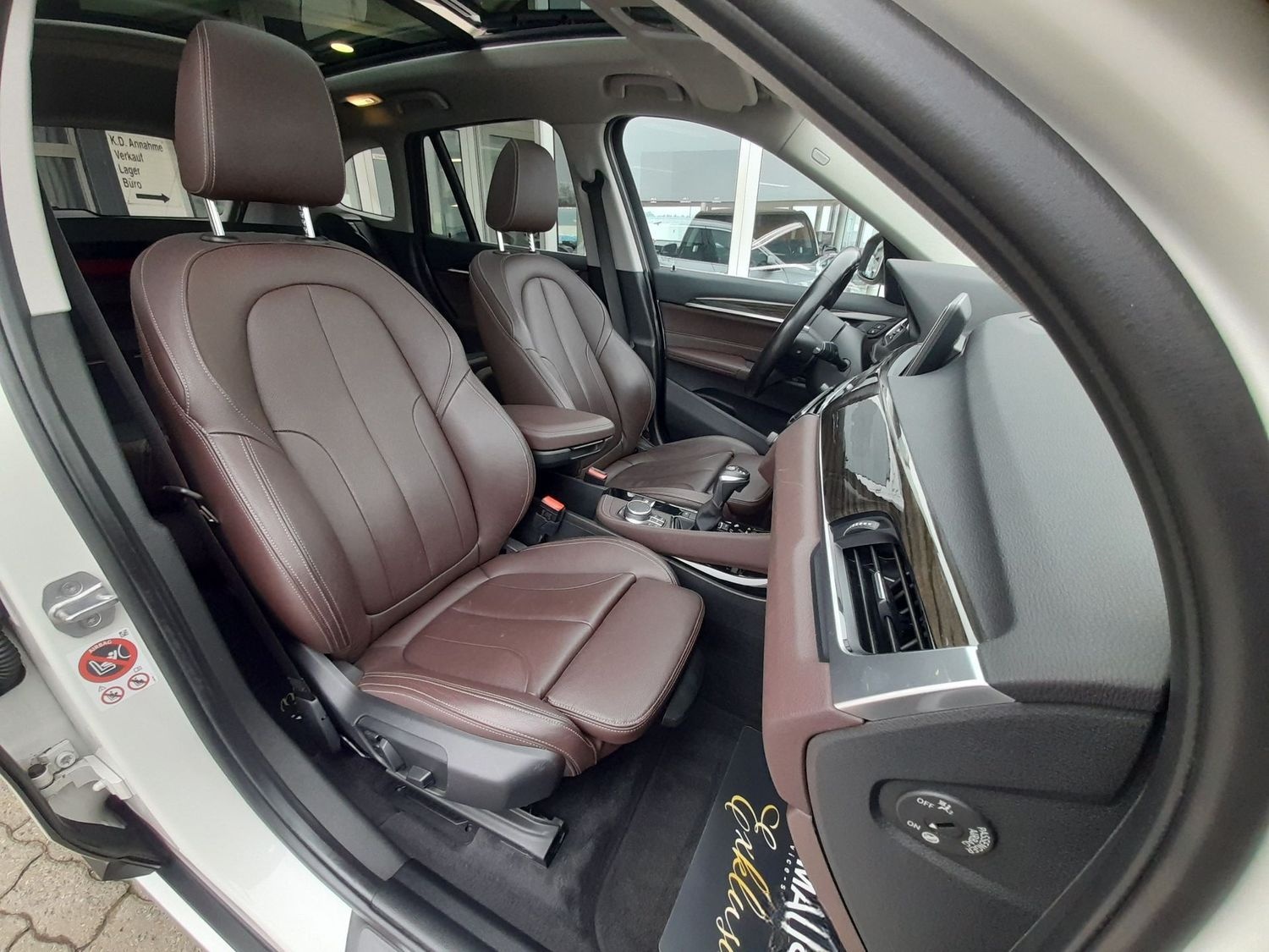 BMW X1 xDrive20i xLine,LED,PANO,RFK,HUD,NAVI,HIFI foto 20