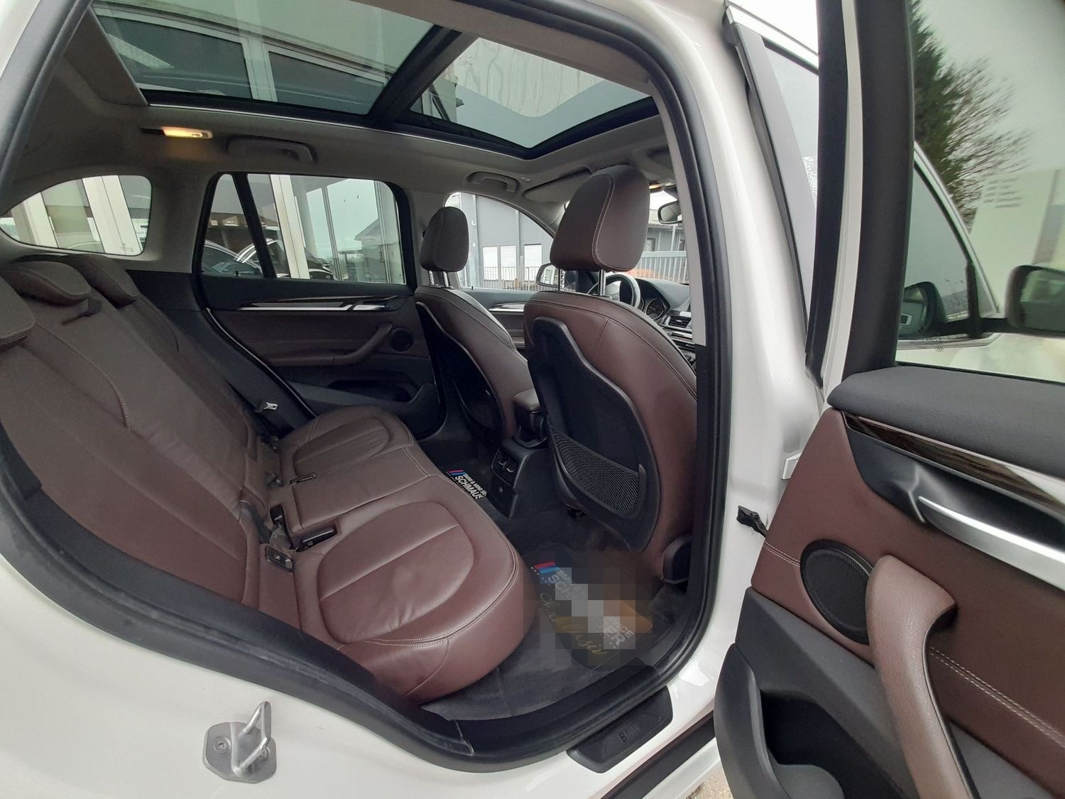 BMW X1 xDrive20i xLine,LED,PANO,RFK,HUD,NAVI,HIFI foto 21