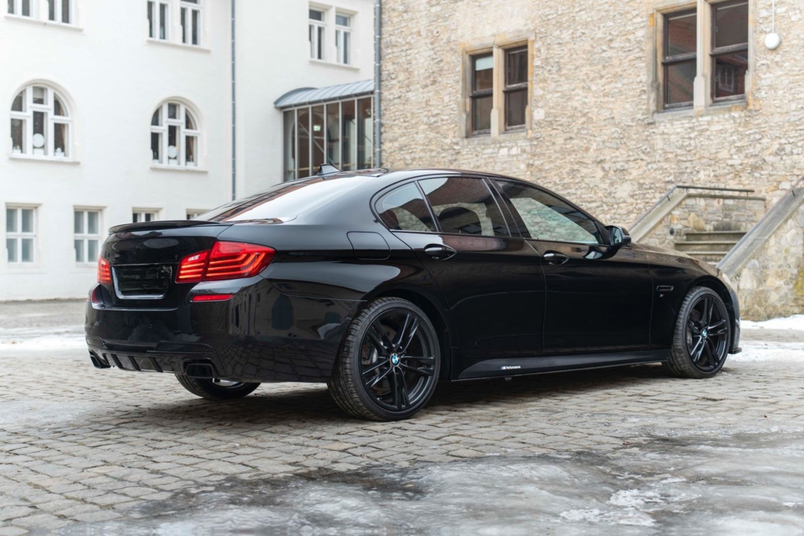 BMW 550I Xdrive M-Performance HUD LED KAM NAV H&K foto 11