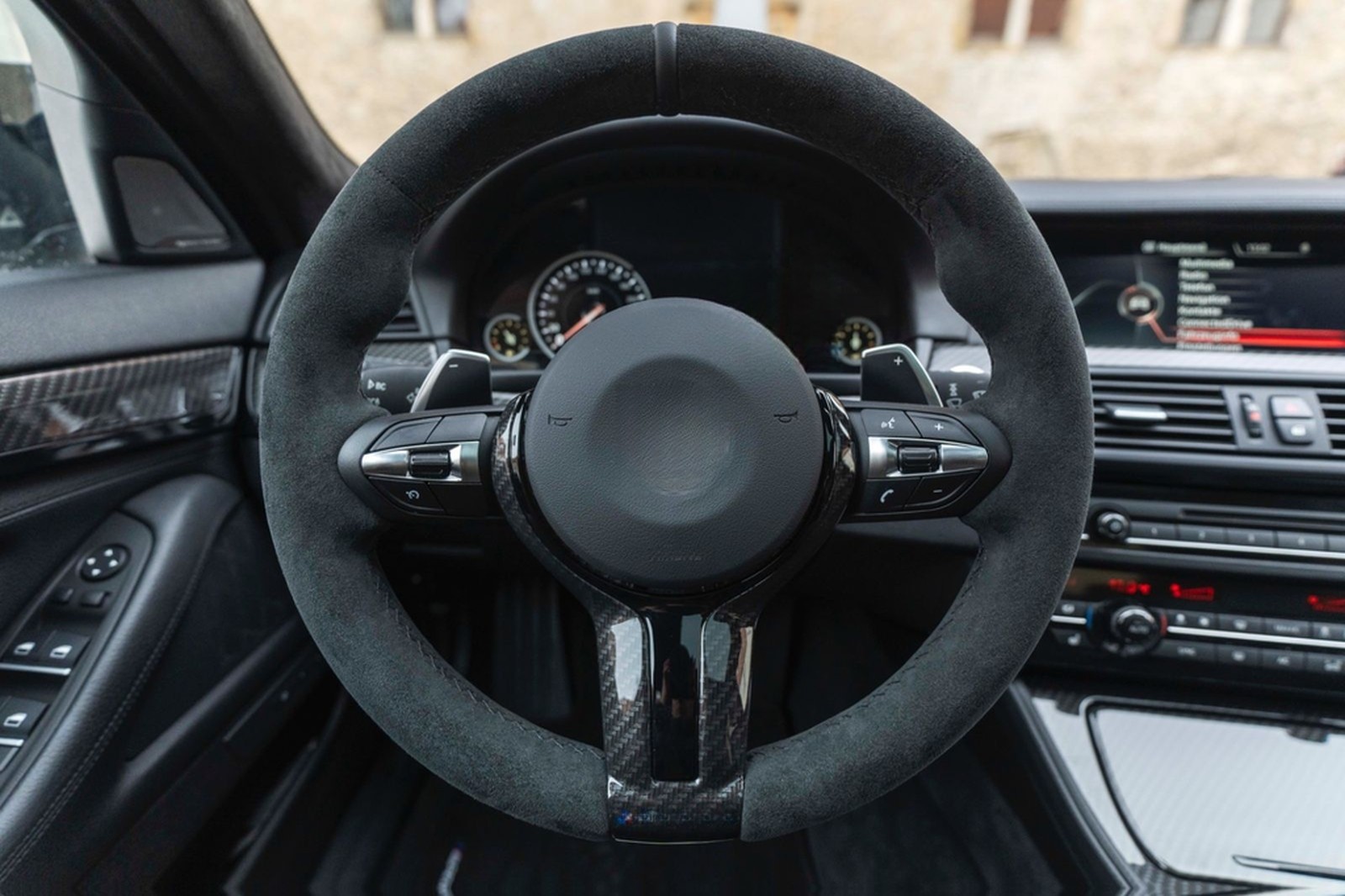 BMW 550I Xdrive M-Performance HUD LED KAM NAV H&K foto 12