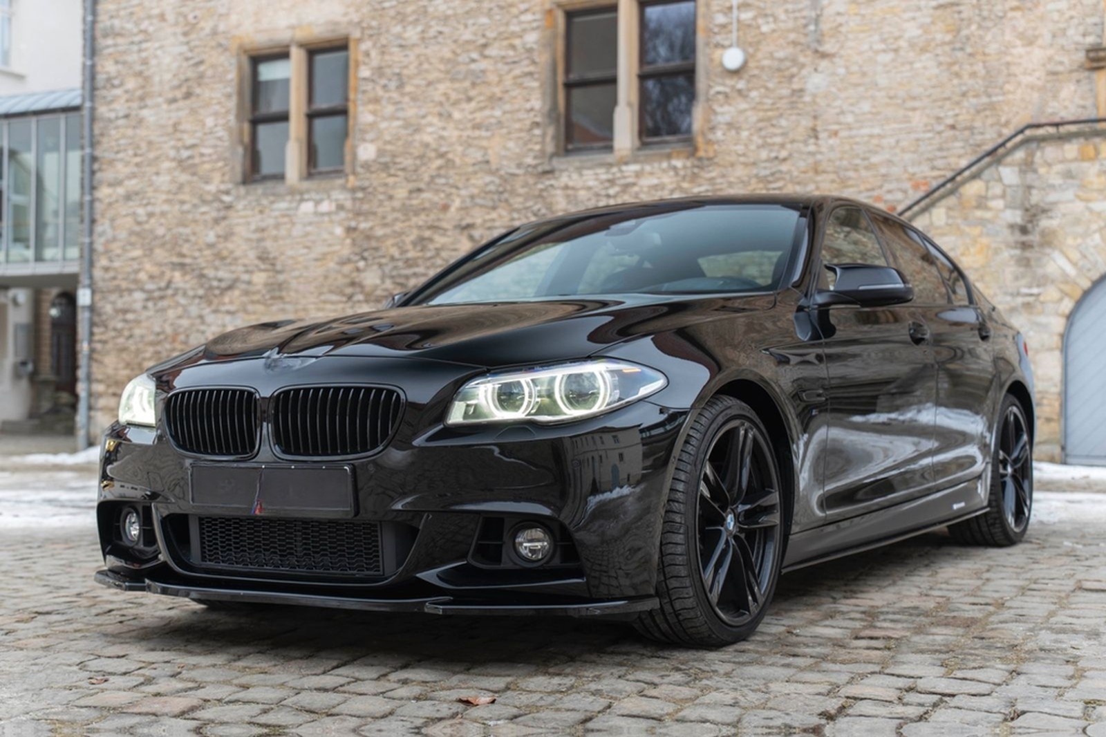 BMW 550I Xdrive M-Performance HUD LED KAM NAV H&K foto 28