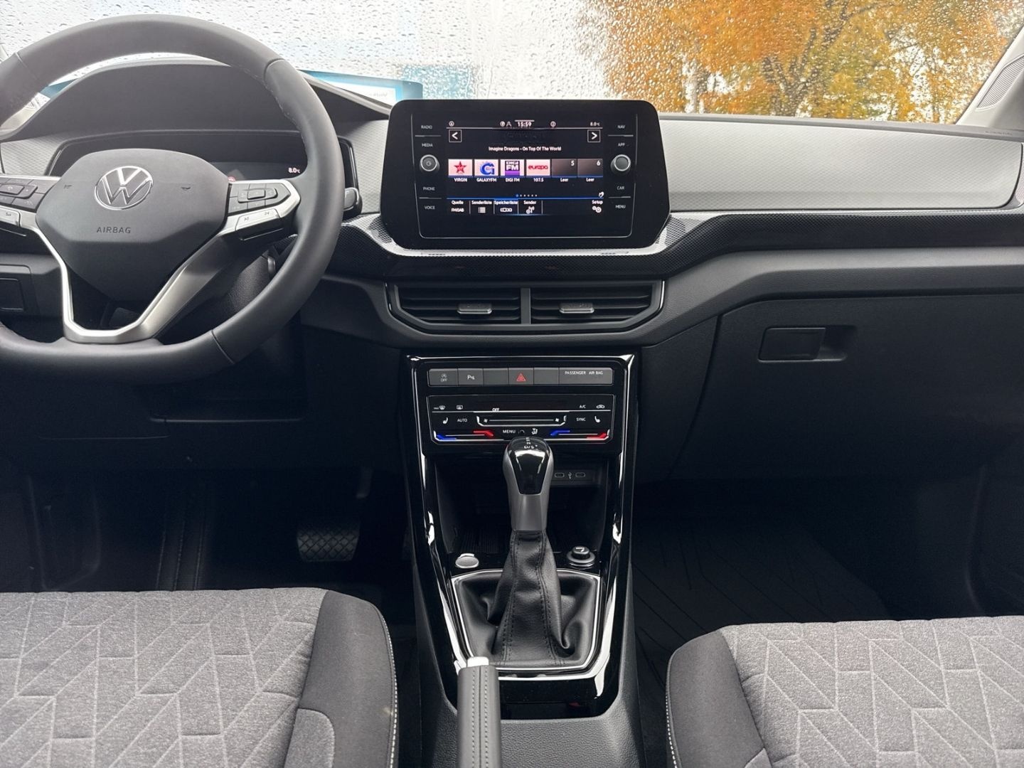 Volkswagen T-Cross 1.0 TSI DSG Life Digitales Cockpit LED B foto 14