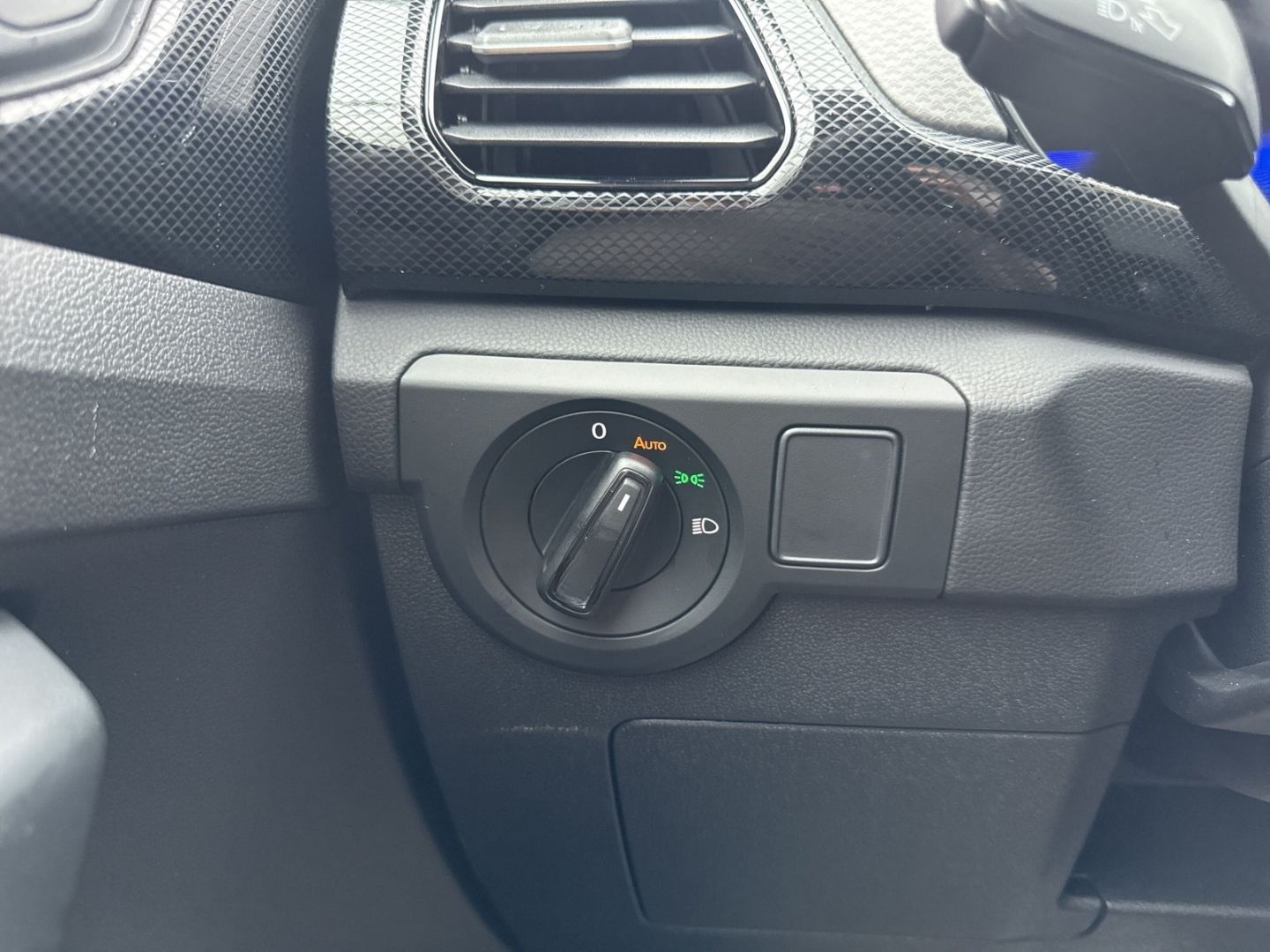 Volkswagen T-Cross 1.0 TSI DSG Life Digitales Cockpit LED B foto 21