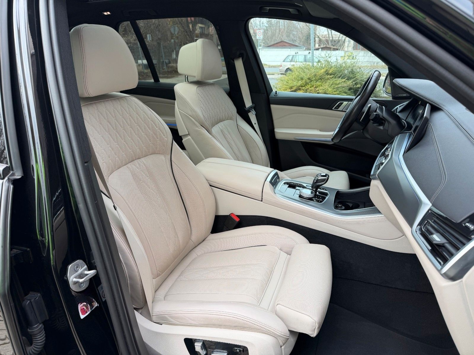 BMW X5 40d M SPORT.SOFT.PANO.SITZBELÜFT.AHK.360°22" foto 14