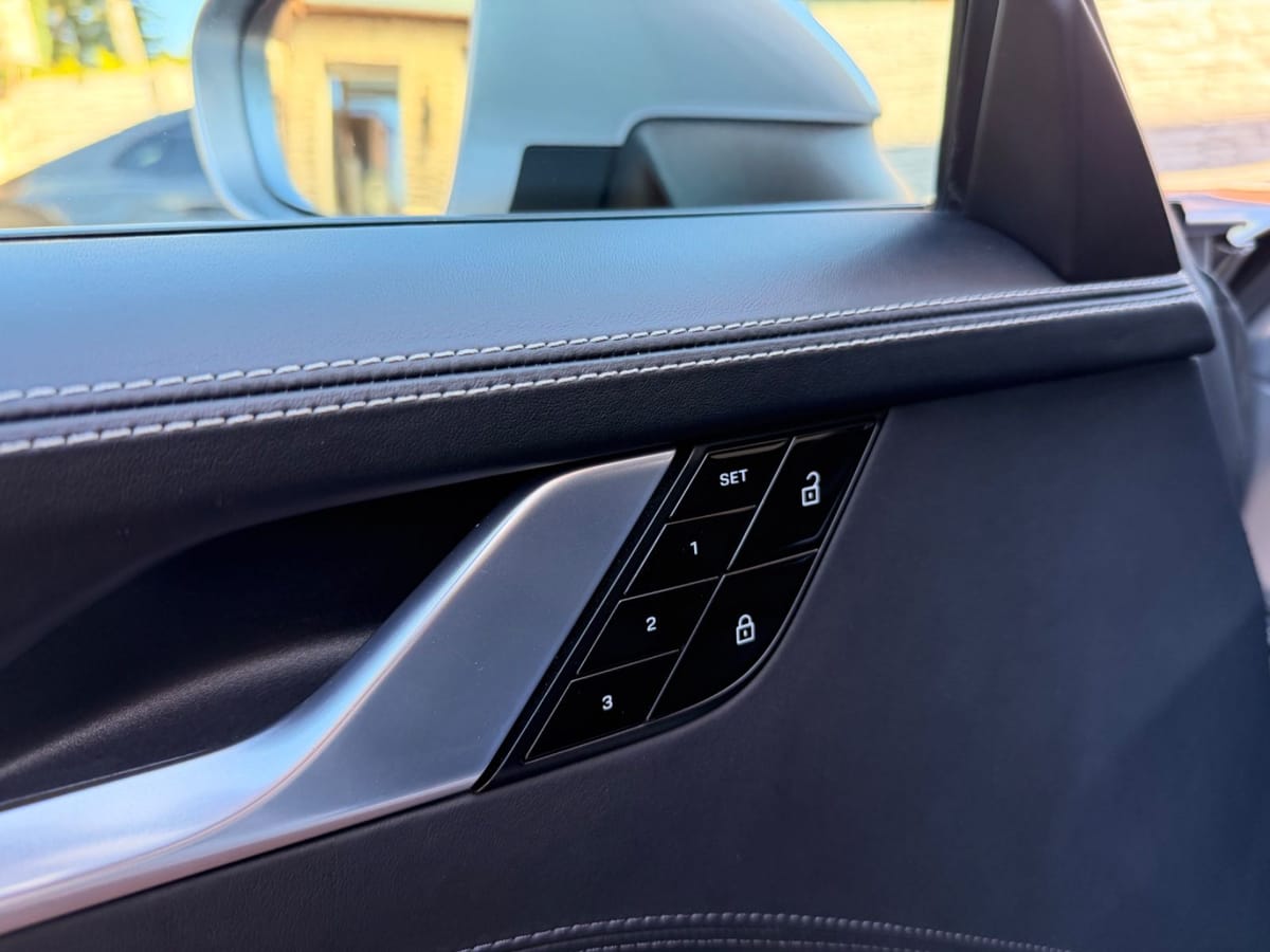 Porsche 992 Carrera 4 S SPORT-DESIGN PAKET+ABGASANLAGE foto 15
