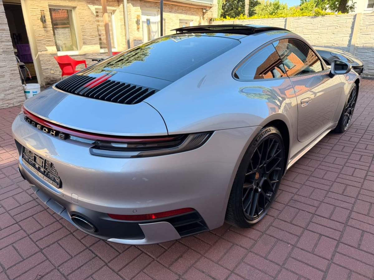 Porsche 992 Carrera 4 S SPORT-DESIGN PAKET+ABGASANLAGE foto 4