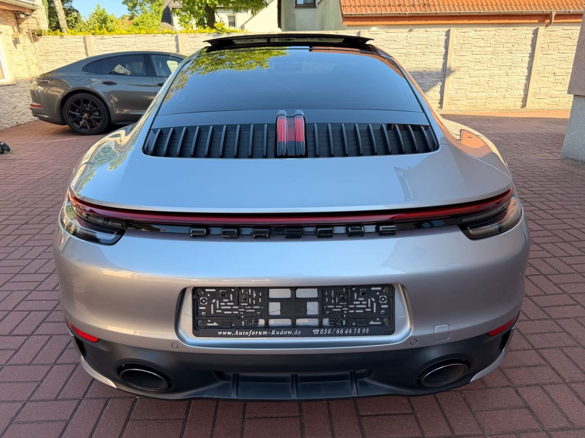 Porsche 992 Carrera 4 S SPORT-DESIGN PAKET+ABGASANLAGE foto 5