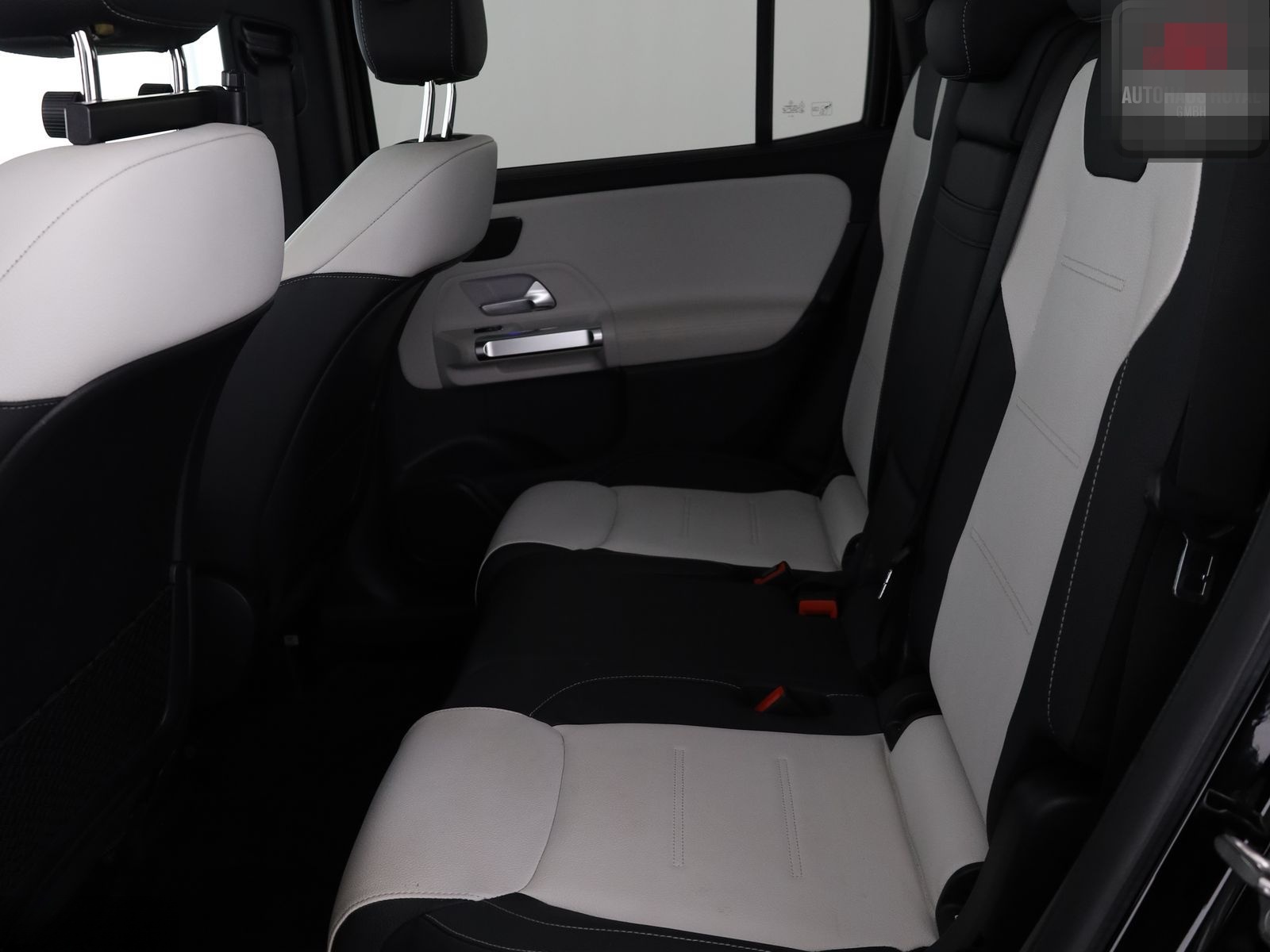 Mercedes-Benz GLB 220 d AMG NIGHT MULTIBEAM,360GRAD,DISTRONIC foto 11