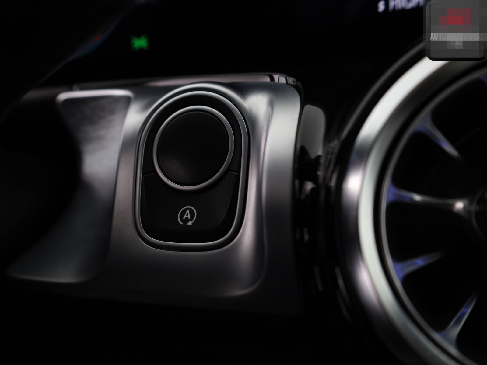 Mercedes-Benz GLB 220 d AMG NIGHT MULTIBEAM,360GRAD,DISTRONIC foto 16