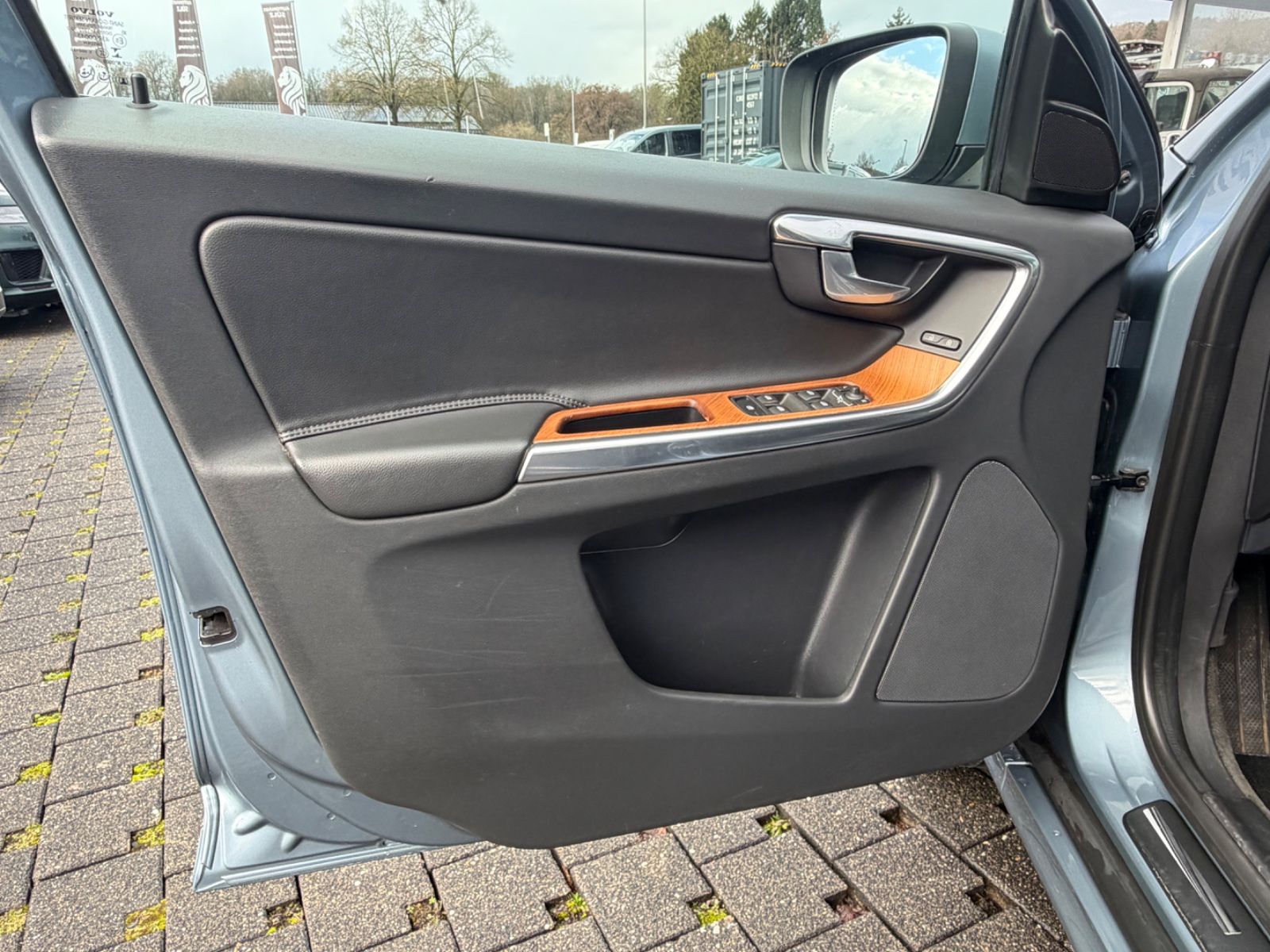 Volvo XC60 T6 Summum /Auto./Leder/Navi/Panorama foto 22