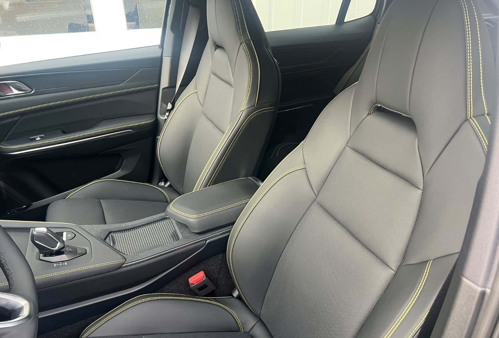 Lynk&Co 01 1.5 PHEV More GARANTIE NAVI foto 11