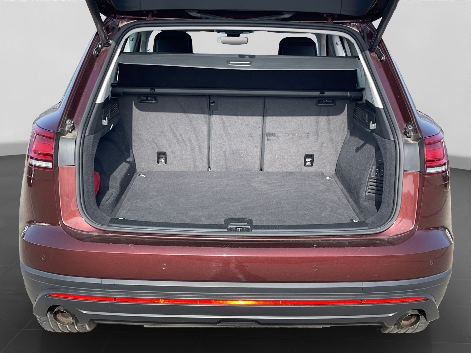 Volkswagen Touareg 3.0 TDI LUFT AHK MASSAGE LM19 foto 17