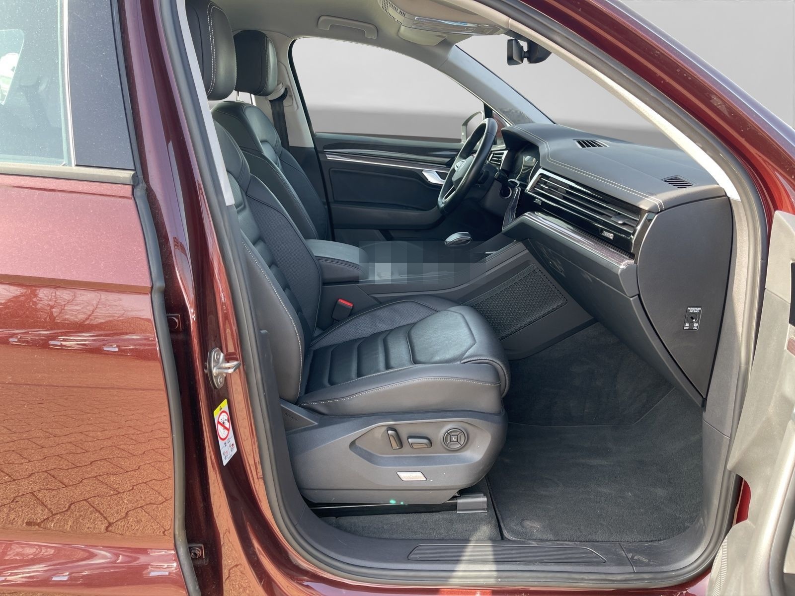 Volkswagen Touareg 3.0 TDI LUFT AHK MASSAGE LM19 foto 4