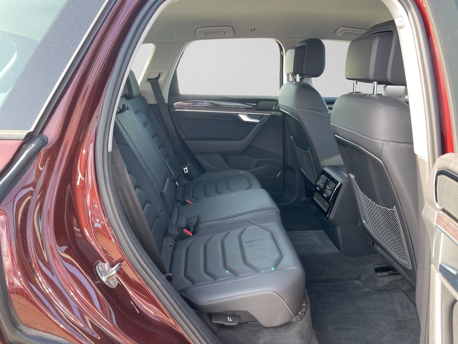 Volkswagen Touareg 3.0 TDI LUFT AHK MASSAGE LM19 foto 6