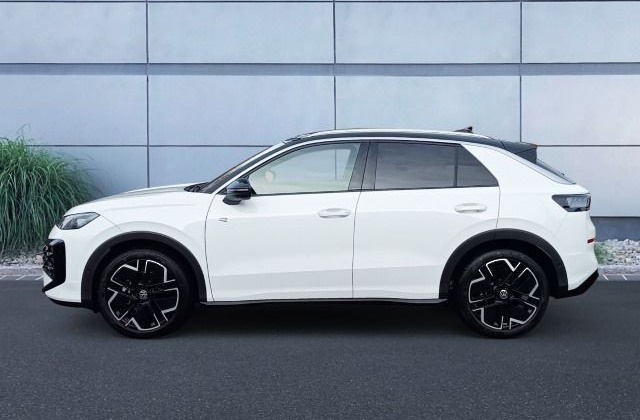 Volkswagen T-Roc R-Line 1.5eTSI 150PS DSG, AHK, Navi.. foto 2