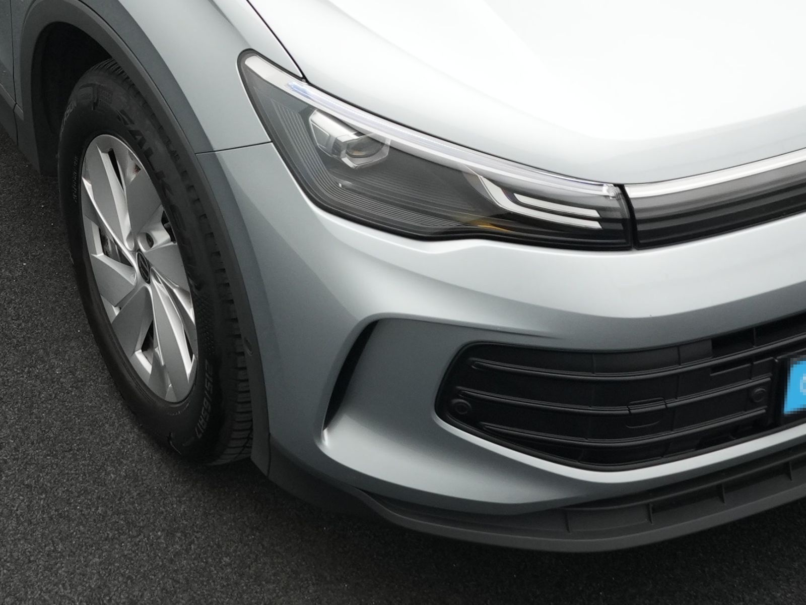 Volkswagen Tiguan 1.5 eTSI DSG LED*VIRTUAL*AHK*SIDE*KAM*17" foto 18