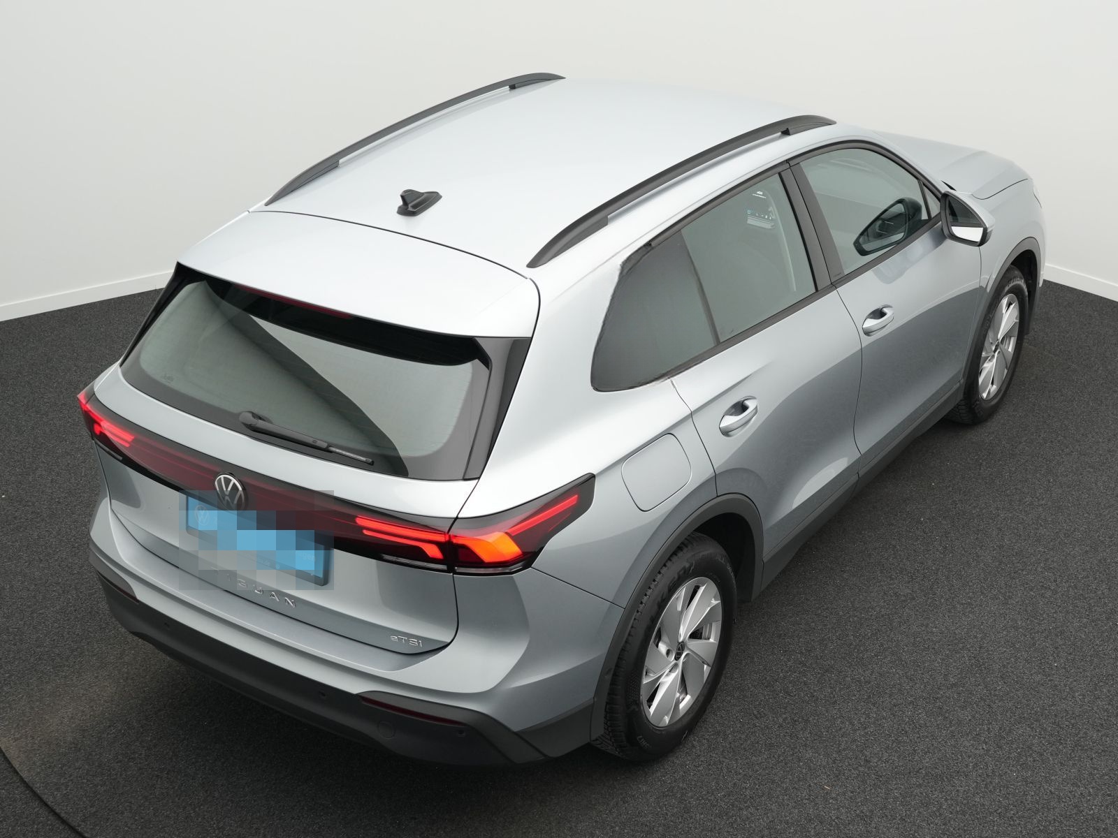Volkswagen Tiguan 1.5 eTSI DSG LED*VIRTUAL*AHK*SIDE*KAM*17" foto 20