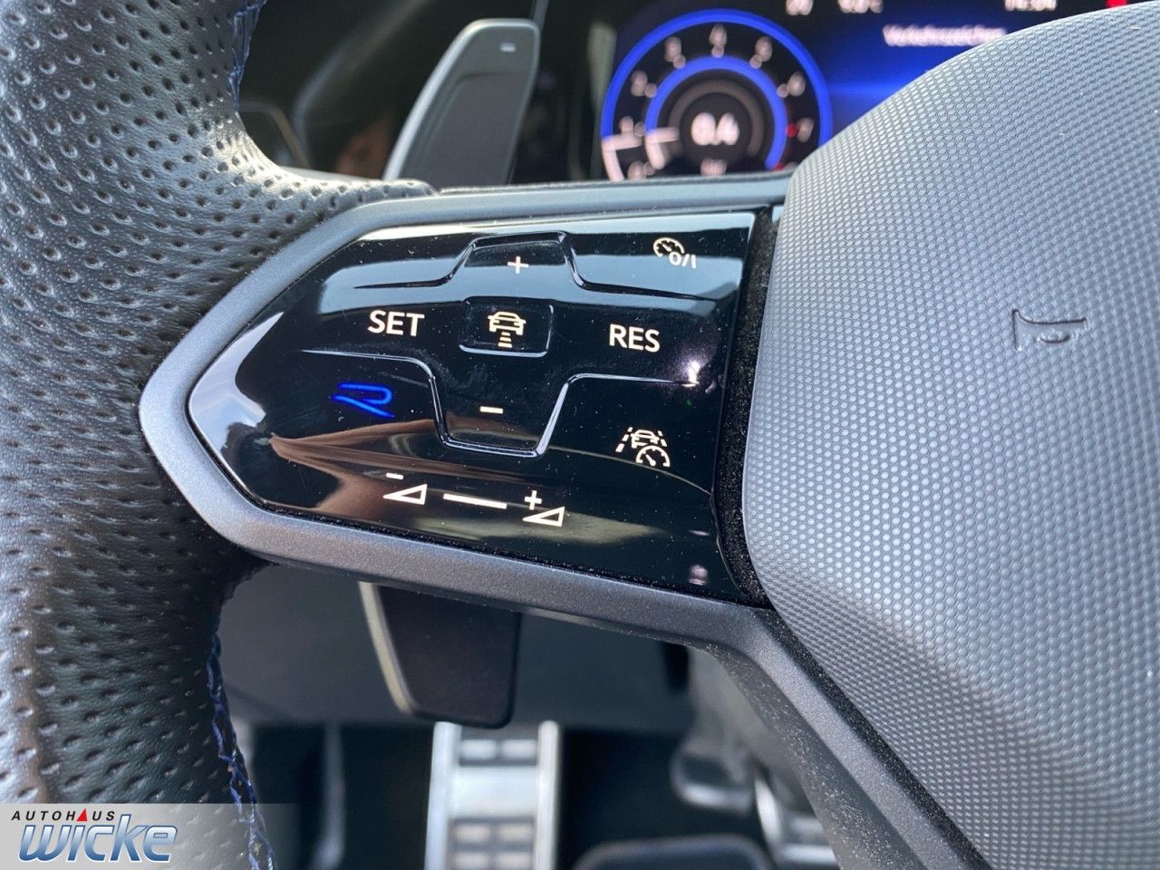 Volkswagen Golf 2.0 TSI R Performance NAVI KLIMA PDC LED foto 12