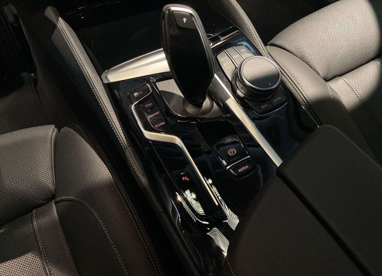 BMW 540d xDr Lim Luxury KomSi,Laser,DAPro,Kamera,HUD foto 14
