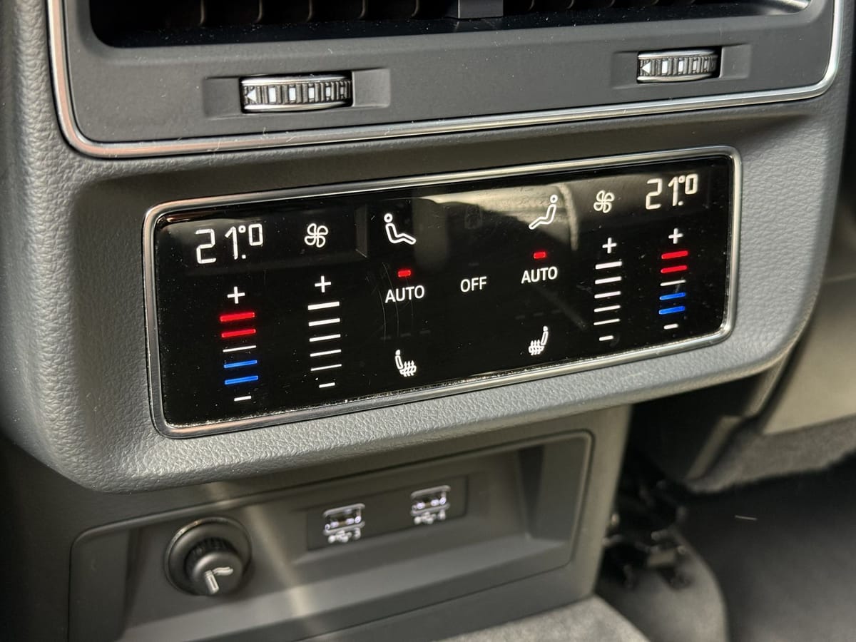 Audi Q8 55 TFSI Quat S Line Exklusive HUD Pano AHK foto 25