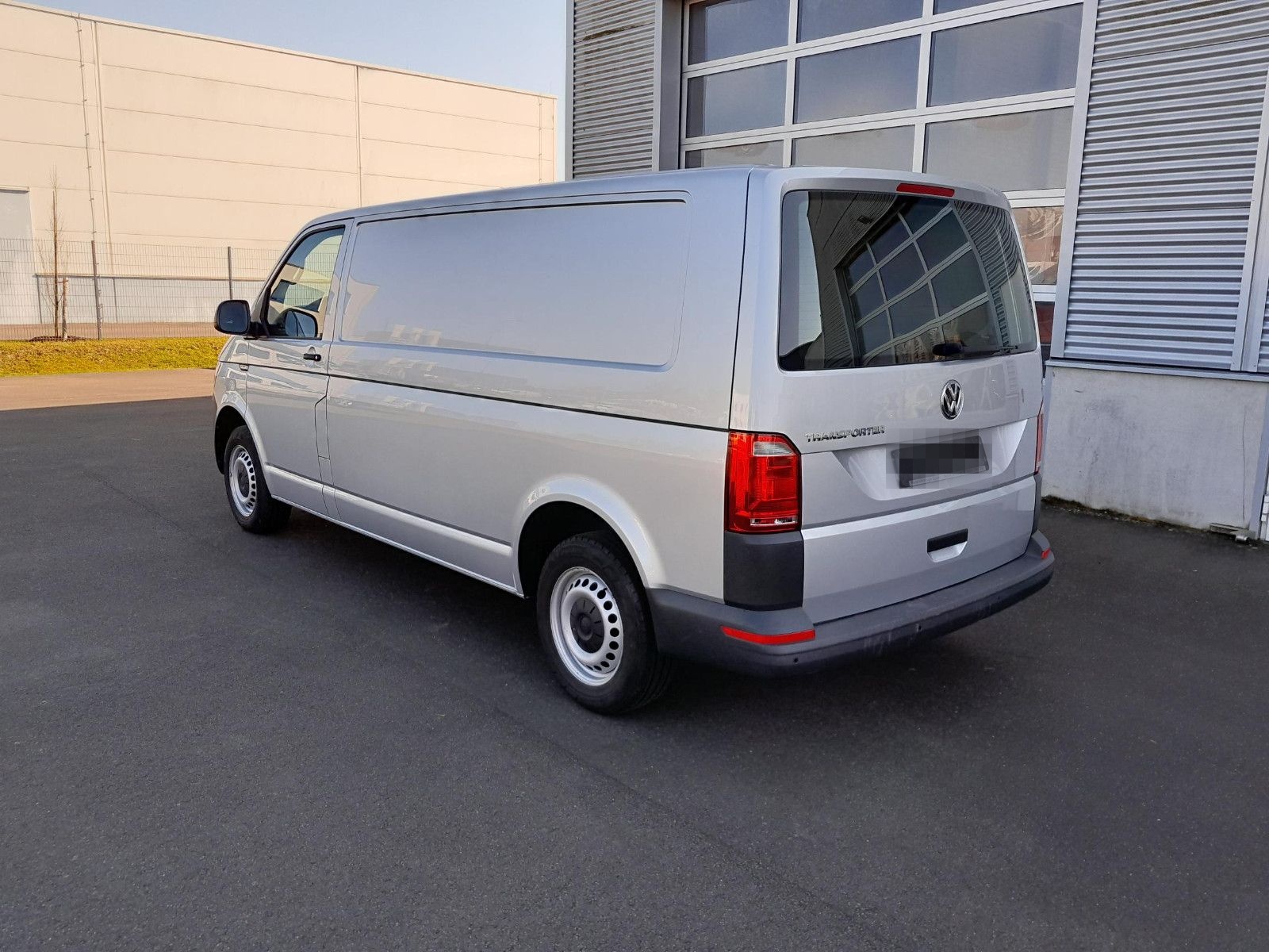Volkswagen T6 2,0 TDI Lang 2Sitzer/Klima/Navi/PDC foto 4