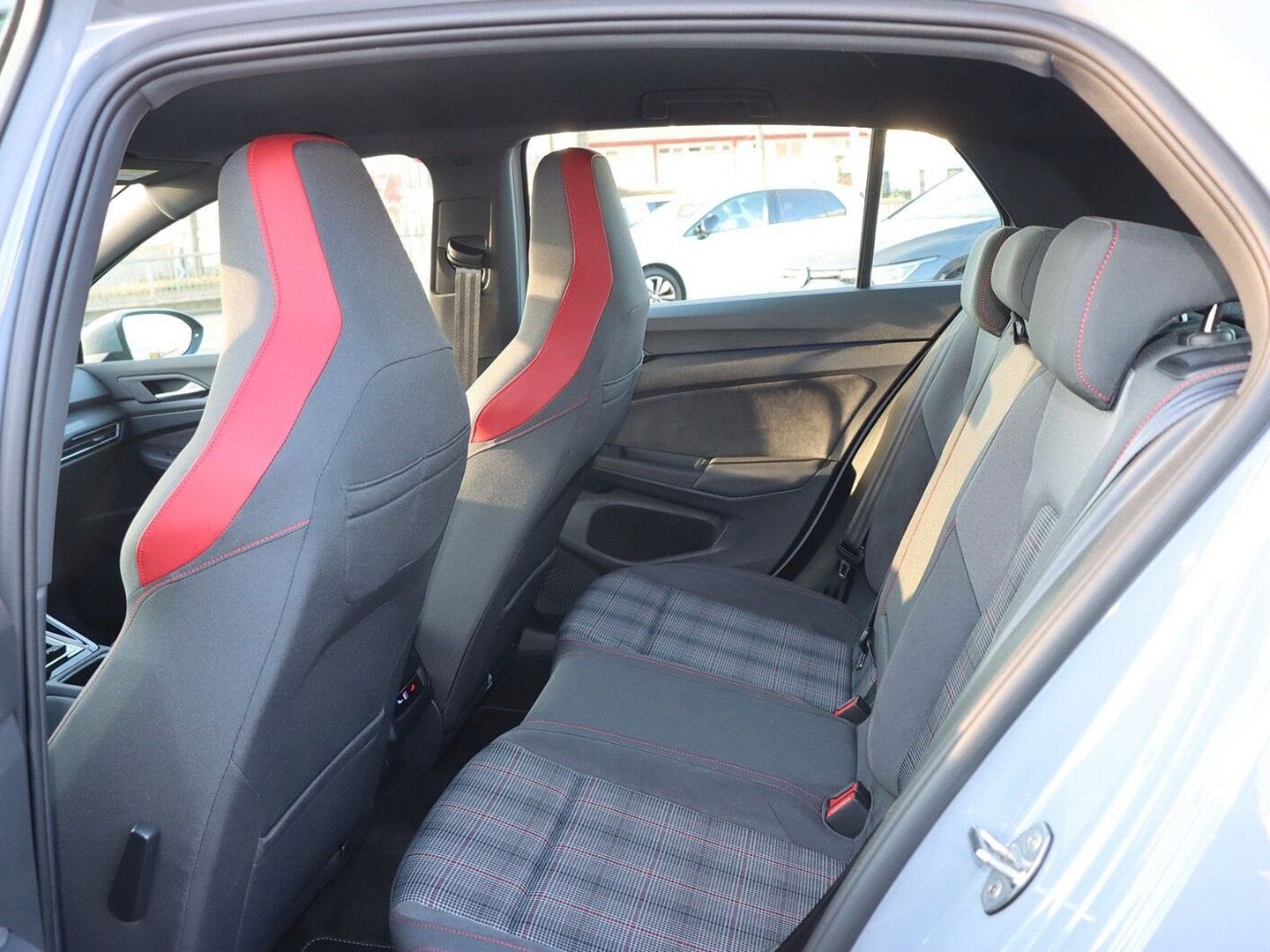 Volkswagen Golf GTI VIII 2.0 TSI OPF DSG ACC/LED/SITZHZ./RA foto 5