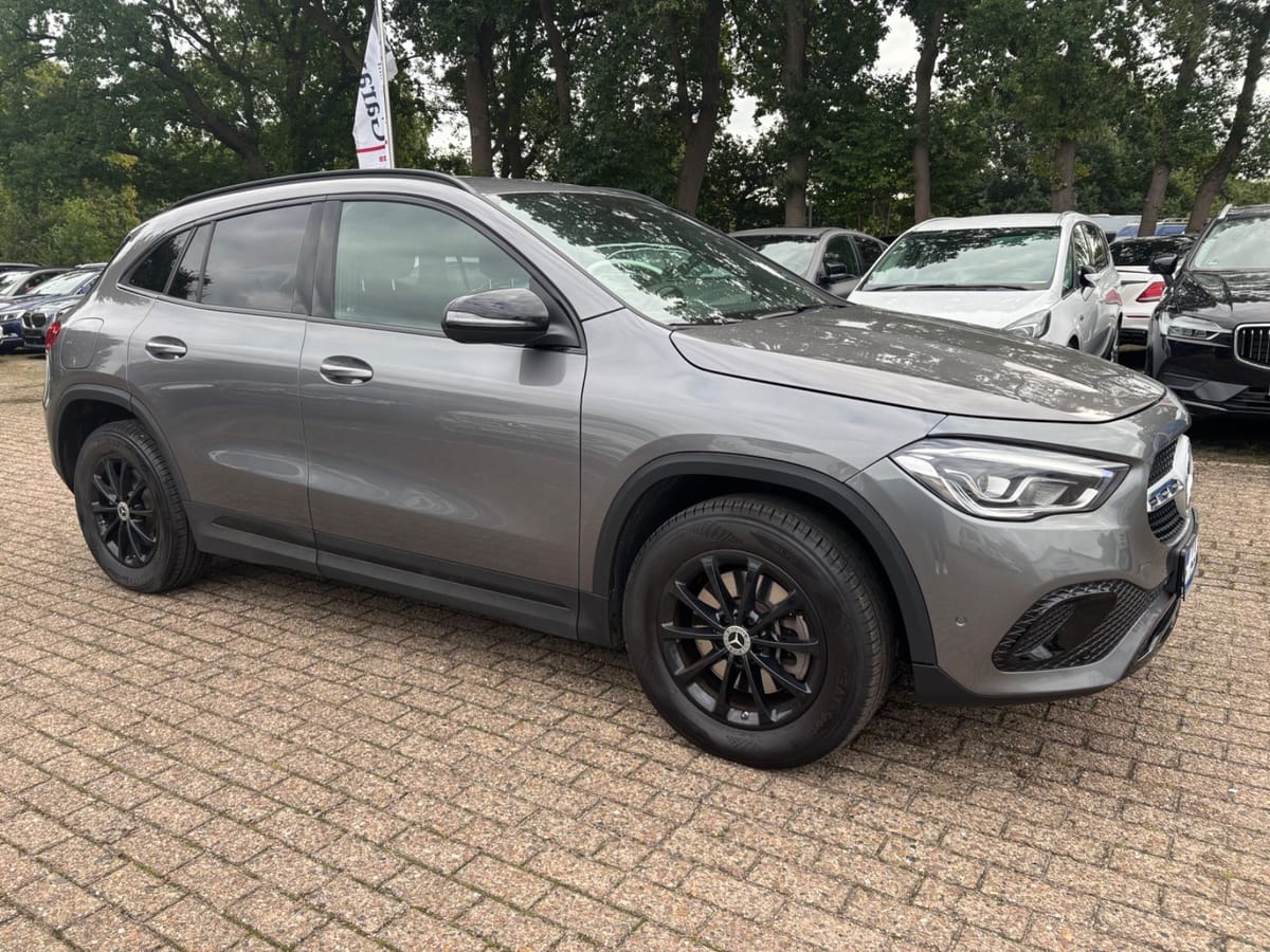 Mercedes-Benz GLA 250e Leder Navi SHZ Kamera Memory foto 17