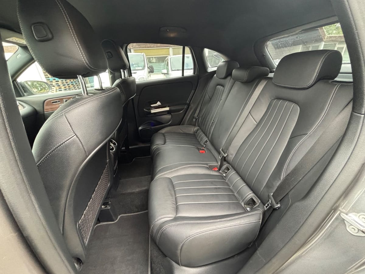 Mercedes-Benz GLA 250e Leder Navi SHZ Kamera Memory foto 19
