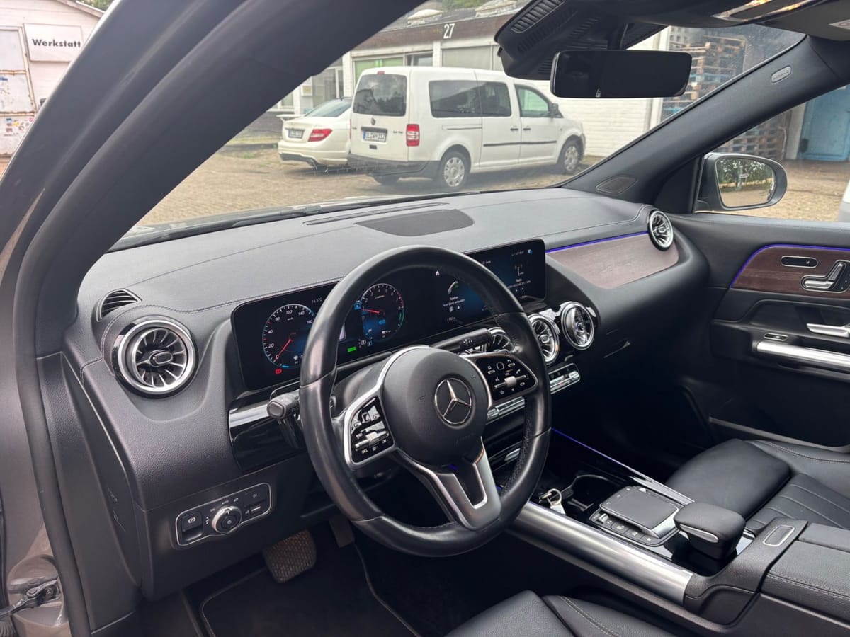 Mercedes-Benz GLA 250e Leder Navi SHZ Kamera Memory foto 4