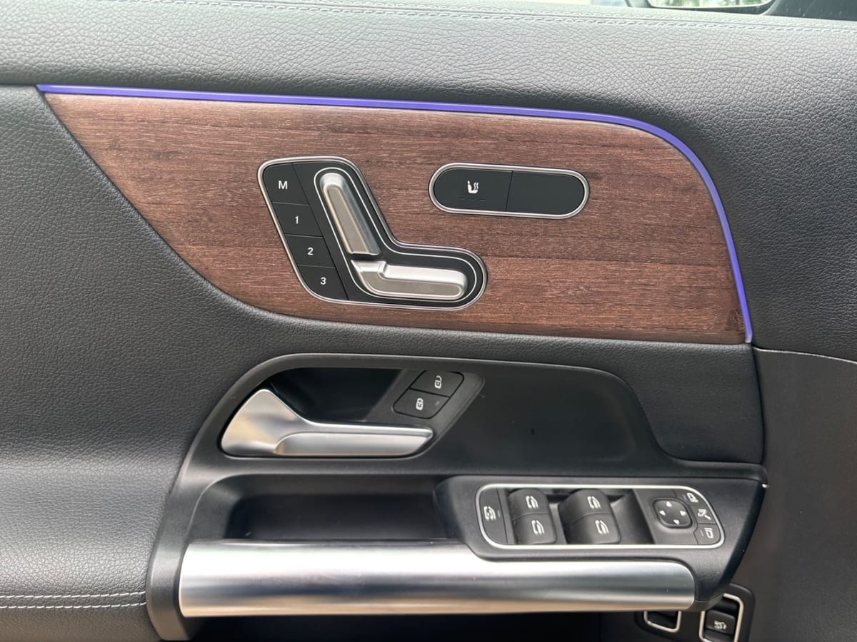 Mercedes-Benz GLA 250e Leder Navi SHZ Kamera Memory foto 6