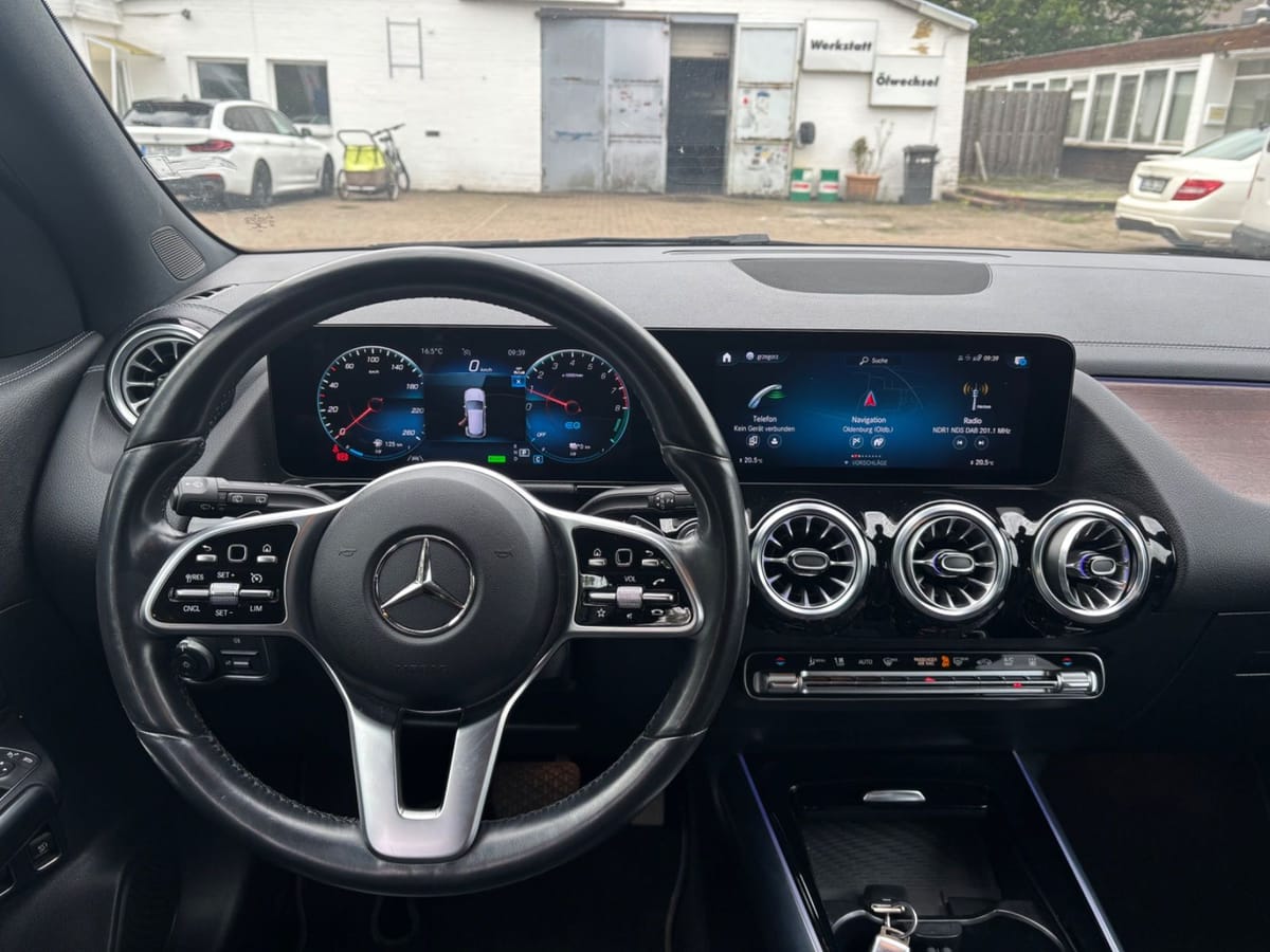 Mercedes-Benz GLA 250e Leder Navi SHZ Kamera Memory foto 9